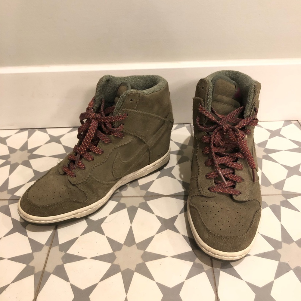 Nike Dunk Sky High Sneakers sz 8.5